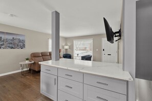 Interior - Birmingham Retreat - Work & Play (Birmingham)