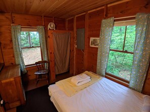 2 bedrooms, desk, iron/ironing board, WiFi - Hawthorne Cottages Beachside (Raymond)