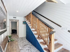 Interior - Pet friendly water front home in the heart of Crystal River (Crystal River)