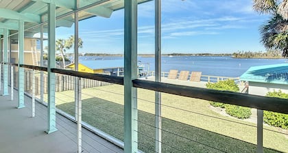 Pet friendly water front home in the heart of Crystal River