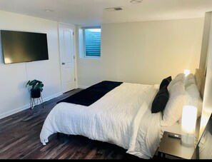 3 chambres, fer et planche à repasser, Wi-Fi gratuit, draps fournis