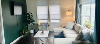 Spacious 3 bed & 2 full bath in Indy. Central location + outdoor amenities