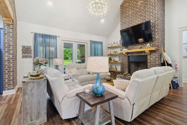 Téléviseur connecté, foyer