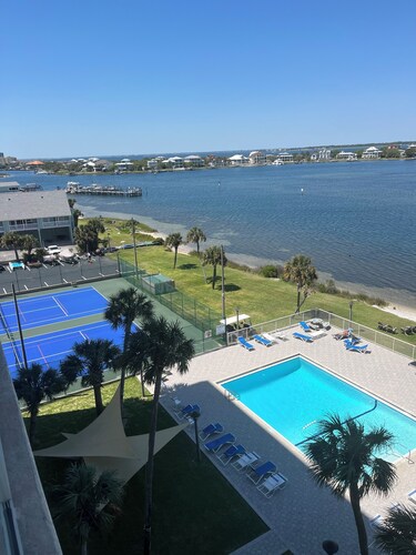 New 1 bedroom on Pensacola Beach