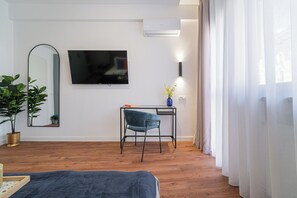 Comfort Apart Daire, 2 Yatak Odası, Balkon | 2 yatak odası, güneşlik/perde, ütü/ütü masası