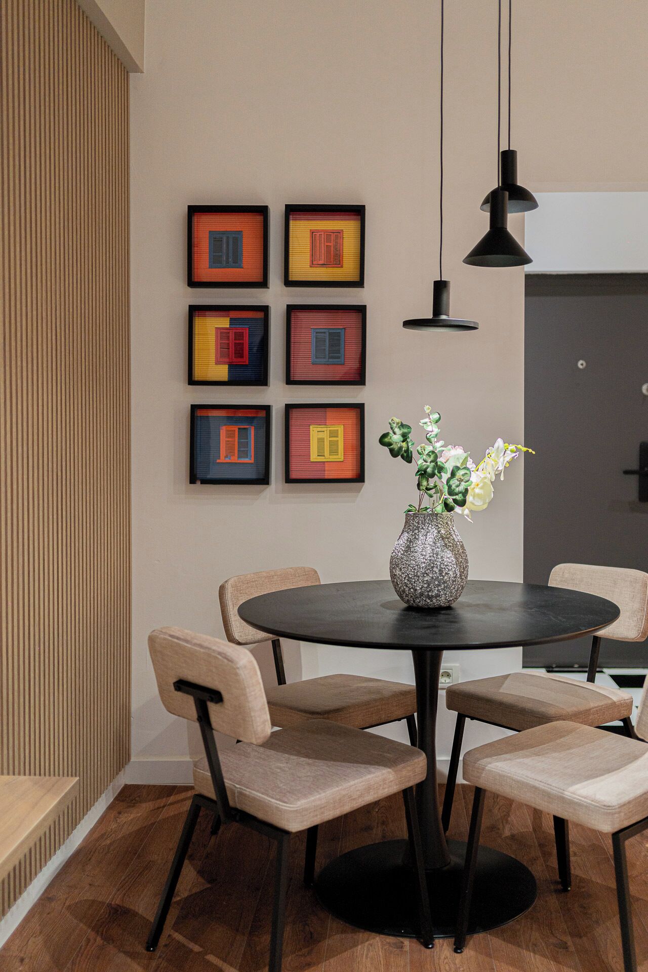Comfort Apartment, 2 Bedrooms, Balcony | Living area