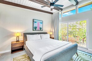 7 habitaciones, tabla de planchar con plancha y cuna de viaje 