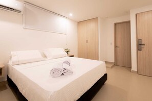 1 bedroom, in-room safe, iron/ironing board, free WiFi