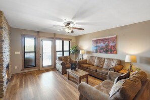 Smart-TV, peis og DVD-spiller