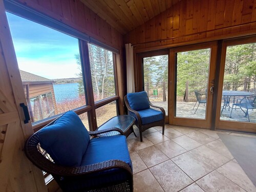 Charming Lakehome Central to Superior's North Shore Attractions 2 Bed / 1 Bath