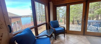 Charming Lakehome Central to Superior's North Shore Attractions 2 Bed / 1 Bath
