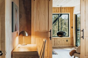 Interior - Slopes/ Views/ Hot Tub /Privacy / Style (Big Bear Lake)