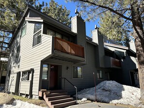 Exterior - Mammoth Sierra Townhomes #38 3 Bedroom Condo (Mammoth Lakes)