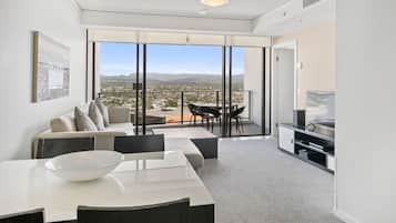 Apartment, 1 Bedroom, City View | Dining room