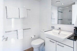 Appartement, 1 chambre, vue ville | Salle de bain