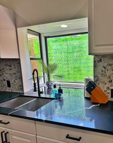 Spacious & Game room in Irving 15 min to Airport& downtown Dallas