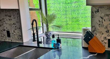 Spacious & Game room in Irving 15 min to Airport& downtown Dallas