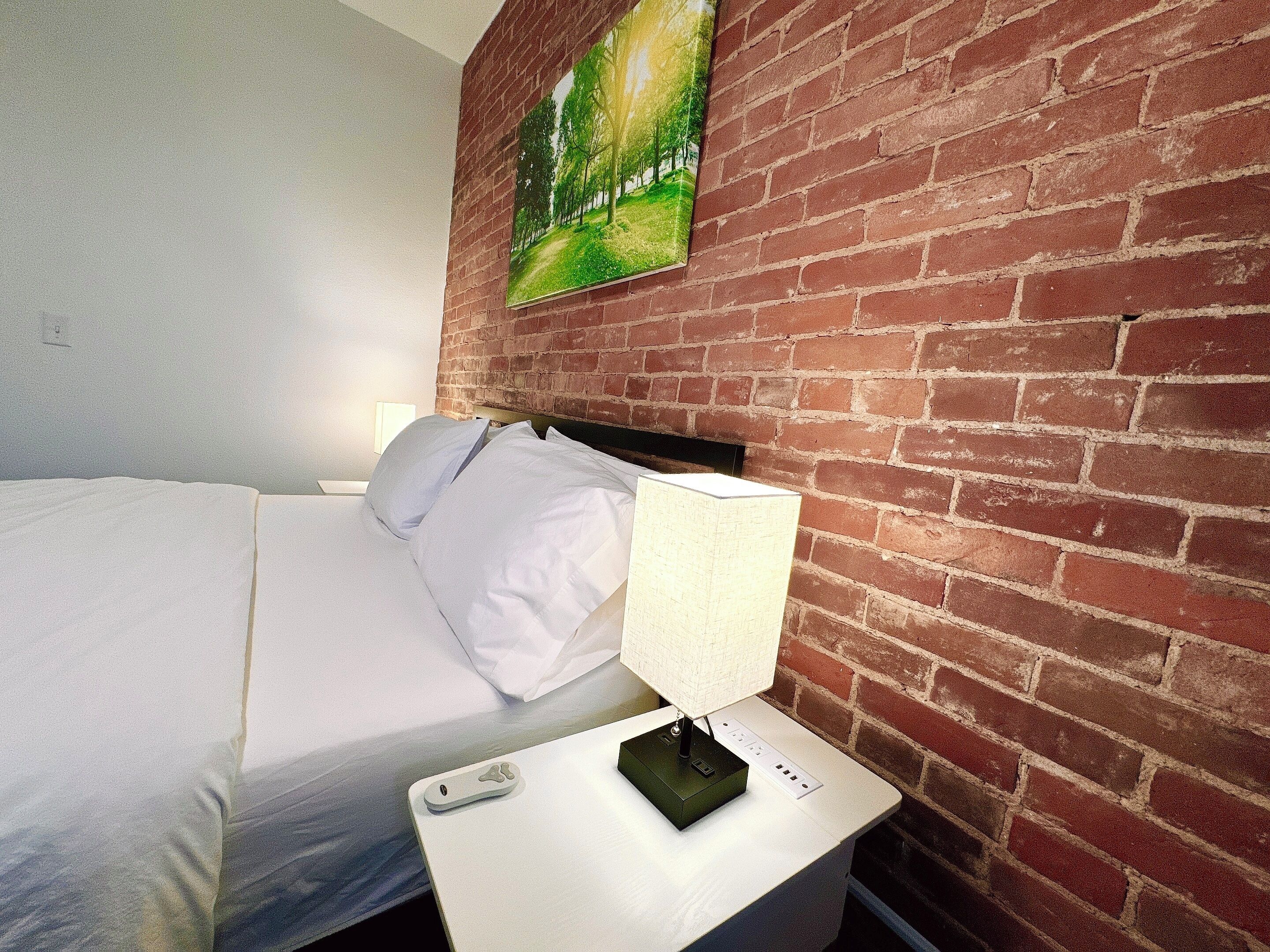 3 slaapkamers, een strijkplank/strijkijzer, wifi, beddengoed