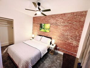 3 habitaciones, tabla de planchar con plancha y wifi gratis 