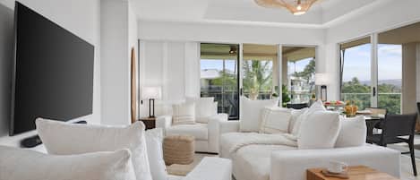 Smart TV, books, stereo, offices