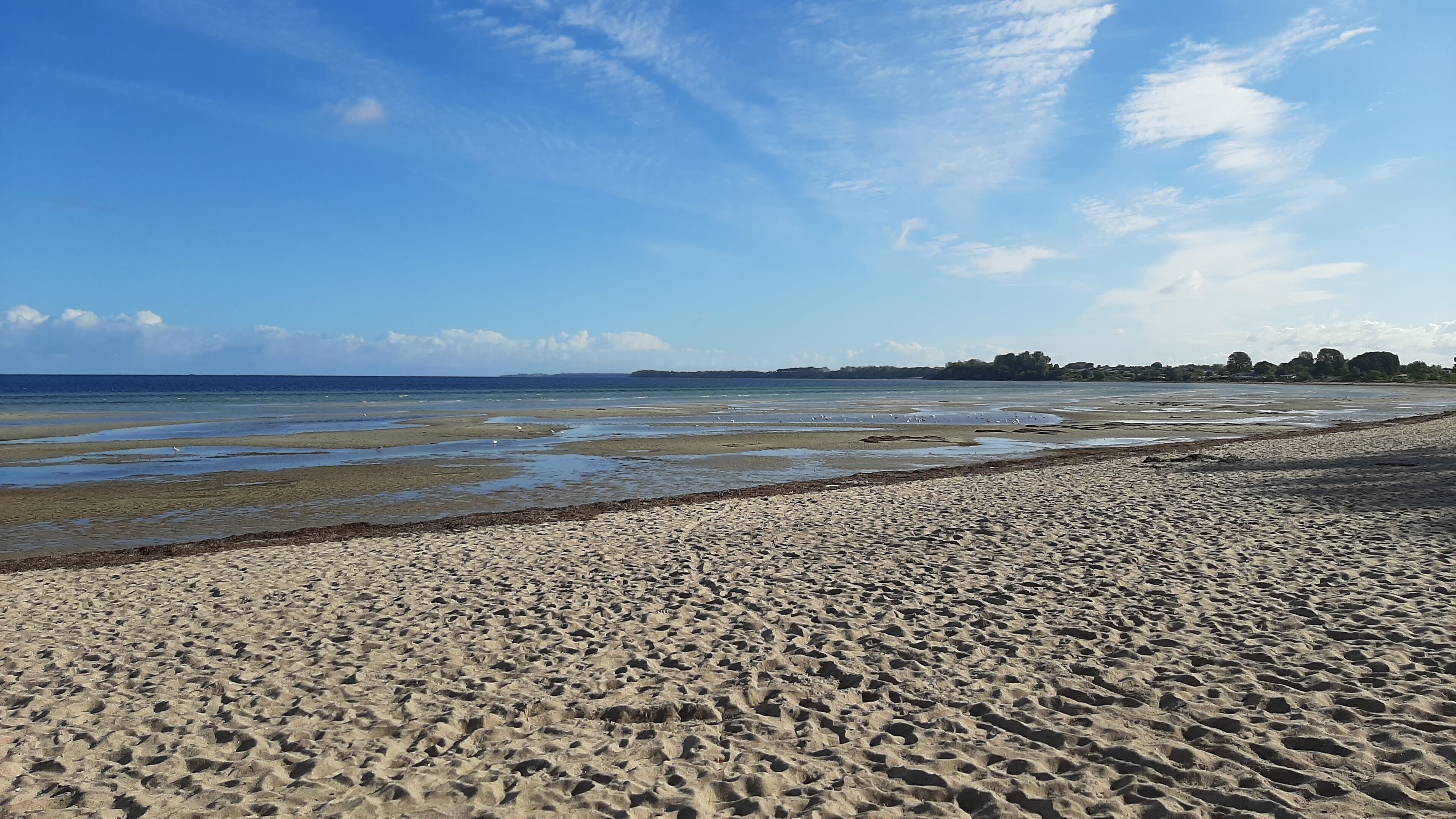 In Strandnähe, Liegestühle