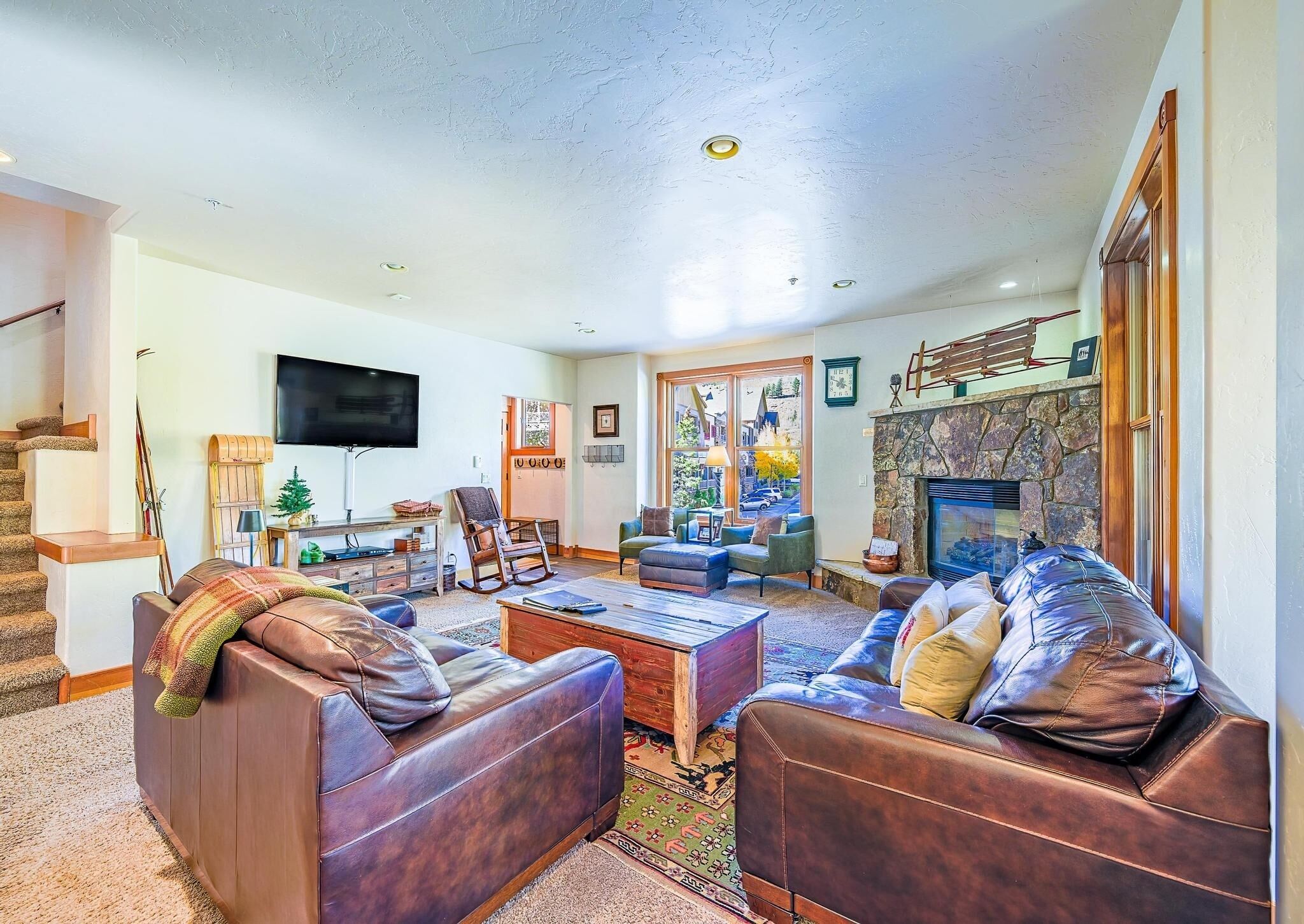 Condo, 4 Bedrooms | Living area