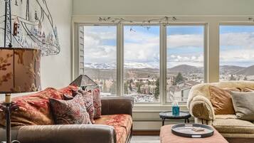 Condo, 3 Bedrooms | Living area | Smart TV