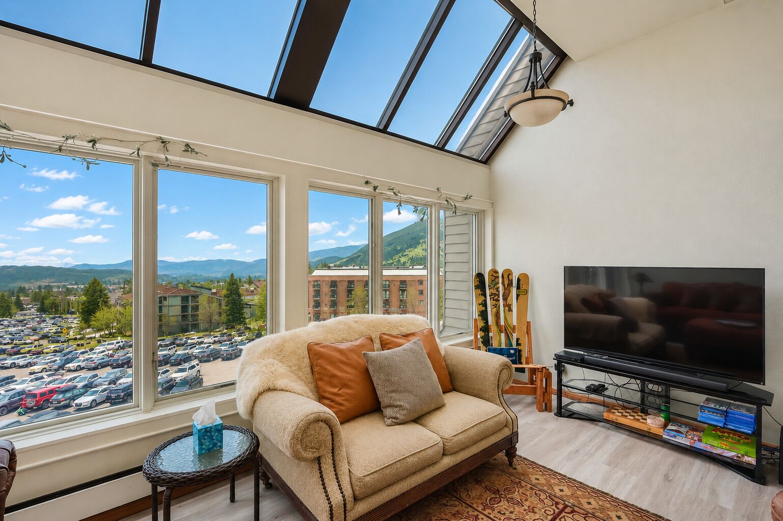 Condo, 3 Bedrooms | Living area | Smart TV