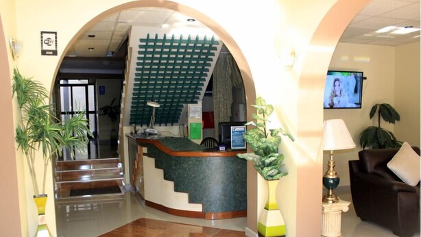 Unclassified image, 1 of 8, button - HOTEL GRAND CESARS  (Huaraz)