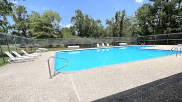 Udendørs pool