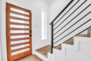 Interior - Modern Luxury Home • 10 Min to Downtown • Spacious, Stylish & Immaculate (Dallas)