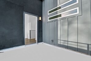 Interior - Modern Luxury Home • 10 Min to Downtown • Spacious, Stylish & Immaculate (Dallas)