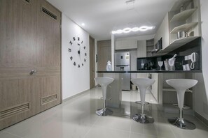 Fridge, microwave, oven, stovetop