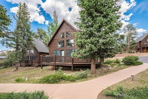 Condo, 2 Bedrooms | Exterior