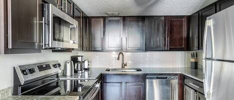 Fridge, microwave, oven, stovetop