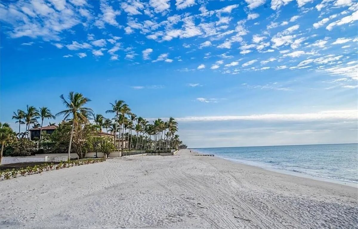 Photo 28 of Private Beach Oceanfront Mansion in Luxurious Naples Spacious 5-bedroom Palms