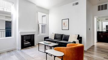 TV, fireplace, stereo