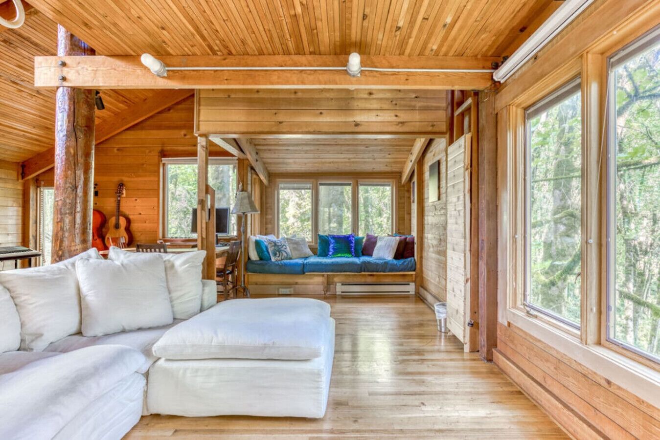 TV, peis og stereoanlegg