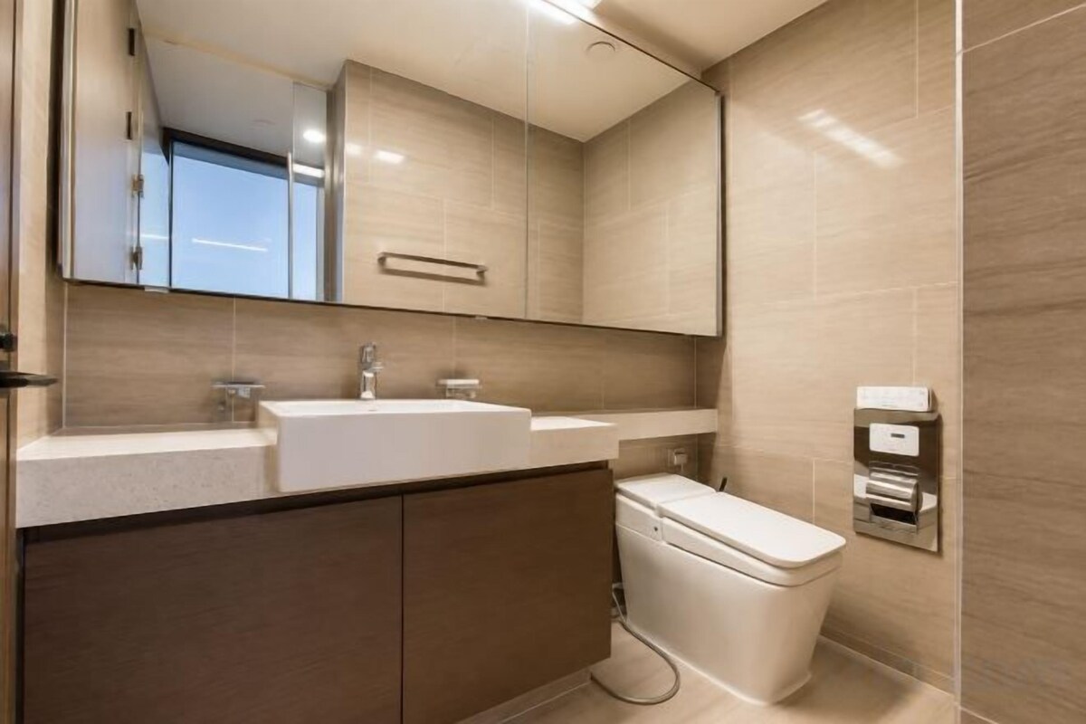 Hair dryer, towels, toilet paper