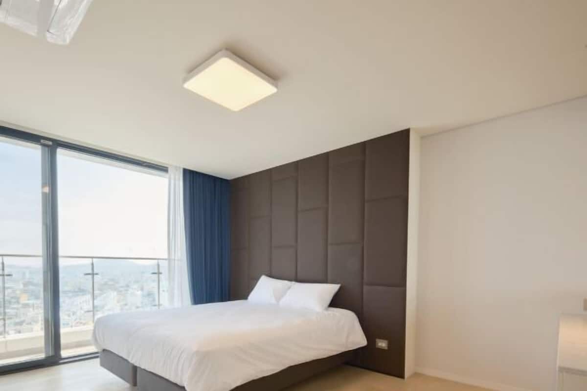 Wifi gratis y ropa de cama