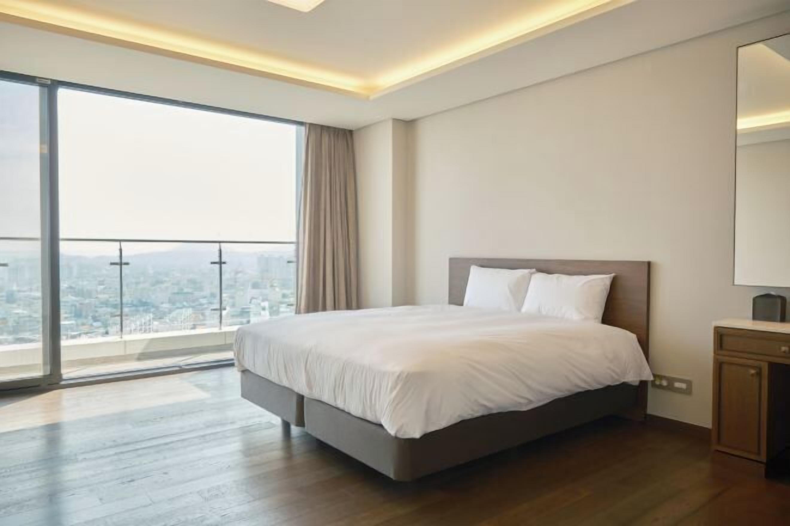 Wifi gratis y ropa de cama