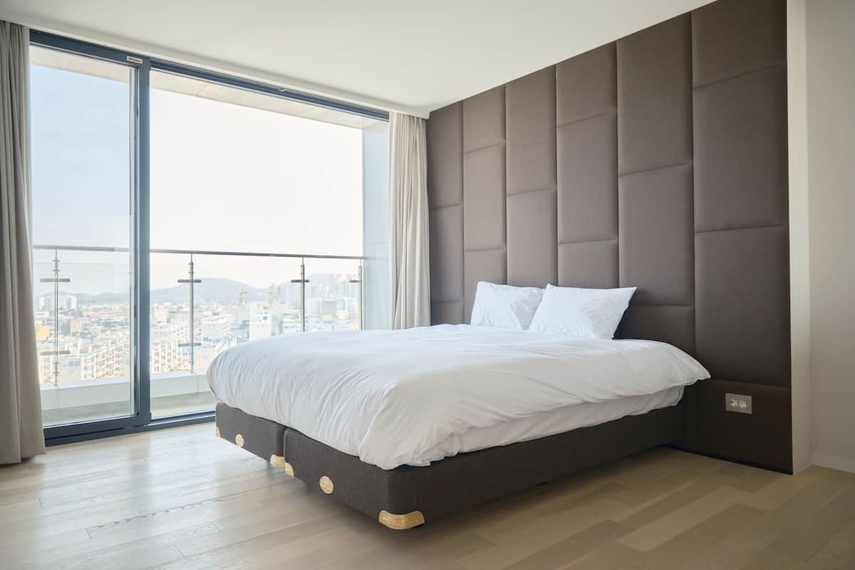 Wifi gratis y ropa de cama