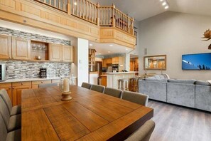 Condo, 4 Bedrooms | Dining - Beaver Creek Resort CO - Townsend Place & Strawberry Park Condos (Avon)
