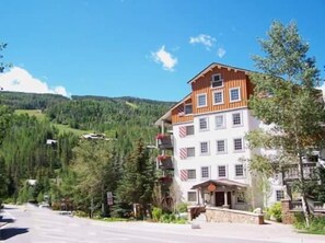 Condo, 2 Bedrooms | Exterior