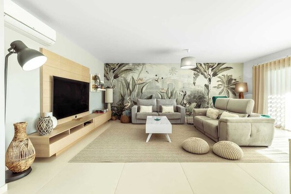 Smart TV - Penthouse Isabela VistaMar - Rooftop & Jacuzzi (Albufeira)