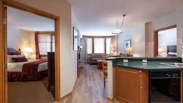 ู
ููุงุฉ/ููุญ ูู ููุงู ูุงู ู
ุฌุงููุง