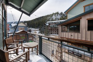 Condo, 3 Bedrooms | Property grounds