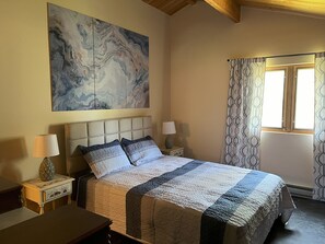 4 bedrooms, free WiFi, bed sheets