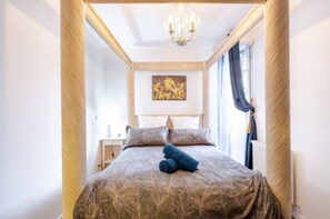 1 habitación, tabla de planchar con plancha, wifi gratis y ropa de cama 