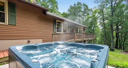 Nature Retreat w/Hot Tub, Fire Pit & Outdoor Fun!